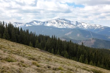 Büyük dağlar olmadan, büyük yüksekliklere ulaşamayız. Karpatlar.