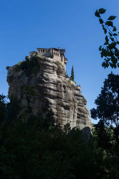 Piękne Tajemnicze Wiszące Nad Skałami Klasztory Meteora Grecja — Zdjęcie stockowe