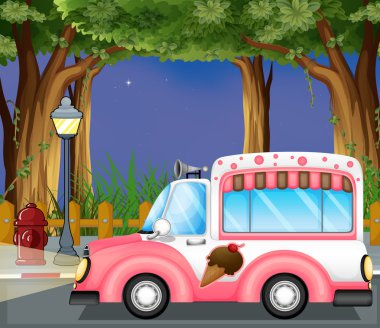 pembe dondurma araba sokak