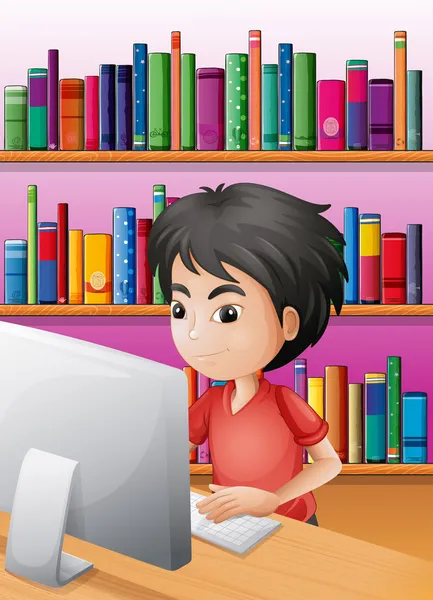 Un niño jugando a la computadora frente a los estantes con libros — Archivo Imágenes Vectoriales