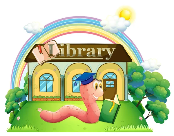 Un gusano con una gorra de graduación leyendo delante de la biblioteca — Archivo Imágenes Vectoriales