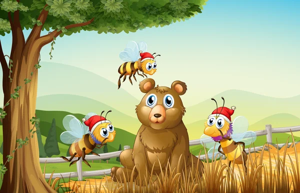 Um urso na floresta com três abelhas de Santa —  Vetores de Stock