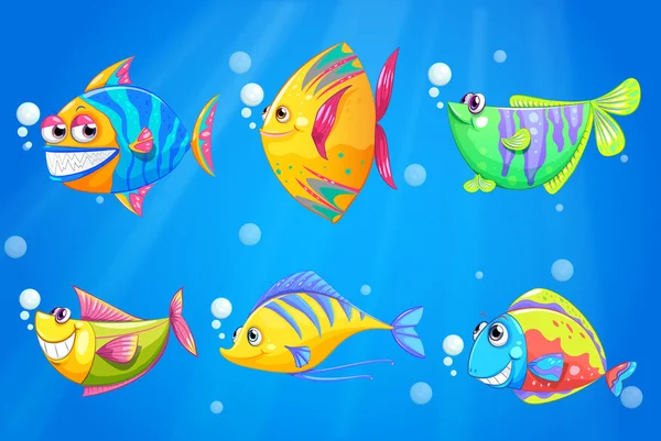 Πολύχρωμο και χαμογελαστή ψάρια κάτω από τη θάλασσα — Διανυσματικό Αρχείο