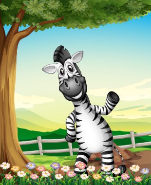 Ağaç yakınındaki gülümseyen bir zebra