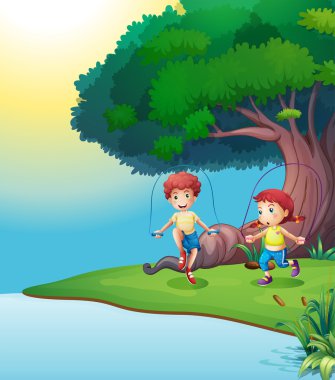 Bir erkek ve bir kız dev ağacın yanında iskambil