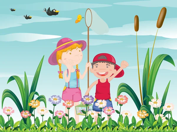 Двоє дітей ловлять метеликів — стоковий вектор
