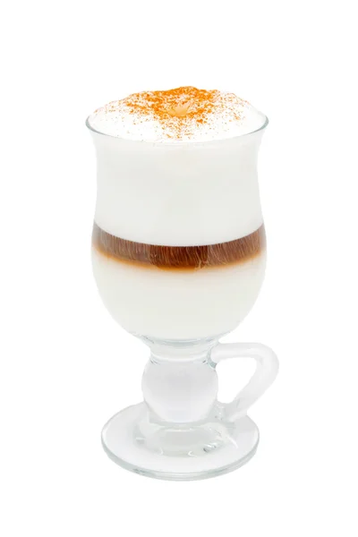 Café Latte em um copo transparente. Isolado em branco — Fotografia de Stock