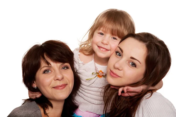 Mère heureuse et deux filles, adolescente et tout-petit . — Photo