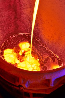 yüksek fırın dan erimiş metal