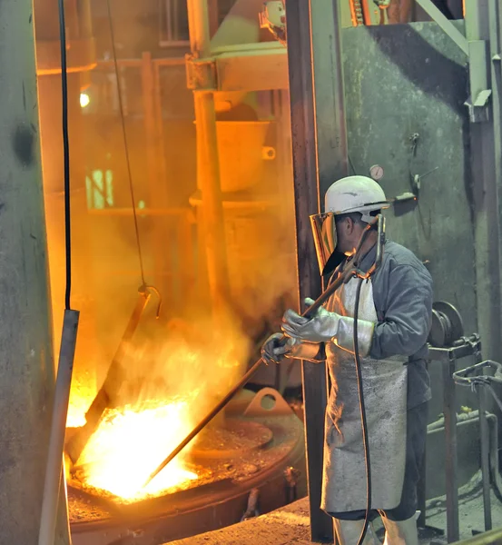 Trabajador siderúrgico — Foto de Stock