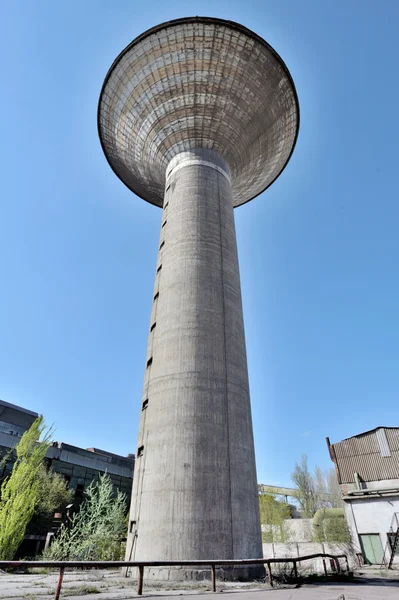 Torre de refrigeração — Fotografia de Stock