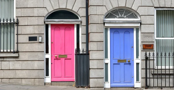 Georgische deuren in dublin — Stockfoto