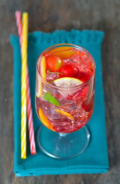 Bebida de ameixa de cereja doce — Fotografia de Stock