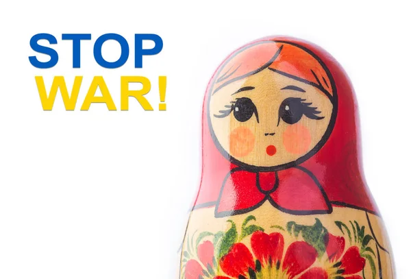 Matroesjka pop met Stop Oorlog tekst teken — Stockfoto