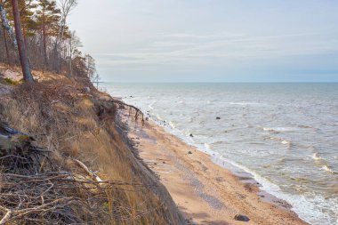 Dutchmans Cap, Litvanya Denizi Bölgesel Parkı 'nda 24.4 metrelik yüksek blöfü olan bir tepe.