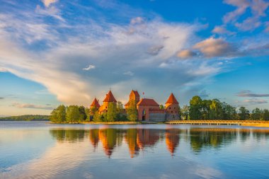 Trakai kalesinin güzel akşam manzarası, Litvanya