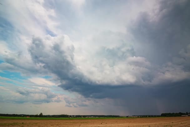 Stormwolken Boven Het Veld Regen Boven Velden Extreem Weer Gevaarlijke — Stockvideo
