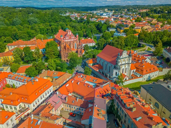 Sunny Aerial Vilnius Old Town Scena Vista Aerea Tetti Rossi — Foto Stock