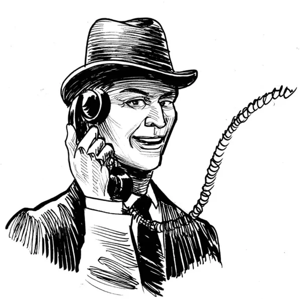 Man Kostym Och Hatt Talar Över Retro Telefon Bläck Svart — Stockfoto