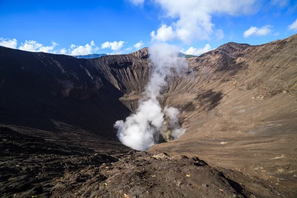 Creador del volcán Bromo, Java Oriental, Indonesia — Foto de Stock