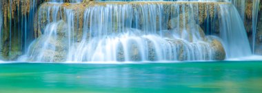 derin orman şelale içinde kanchanaburi, Tayland