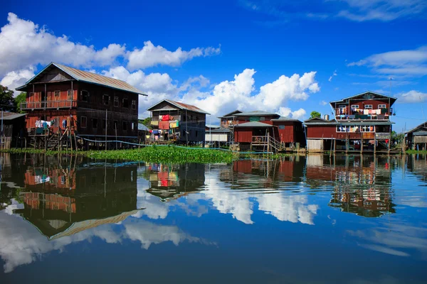 Casa en Inle Lake, Myanmar —  Fotos de Stock