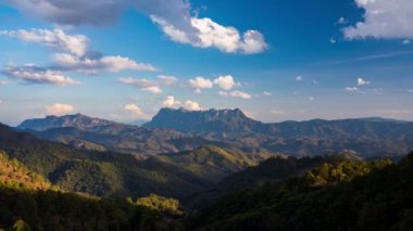 Hadubi 'den 4K Timelapse Sunset, Chiang Mai, Tayland