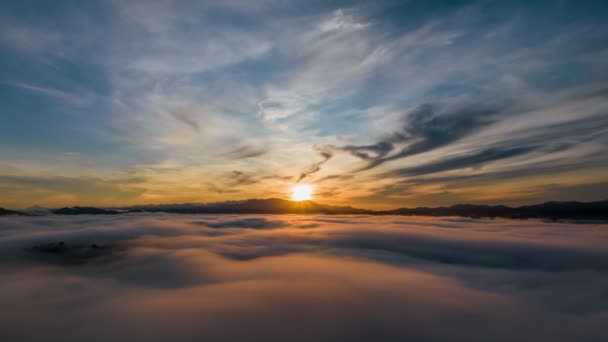 Hyperlapse Aerial View Drone Flying Sea Fog Sunrise Khoa Khai — Vídeo de Stock