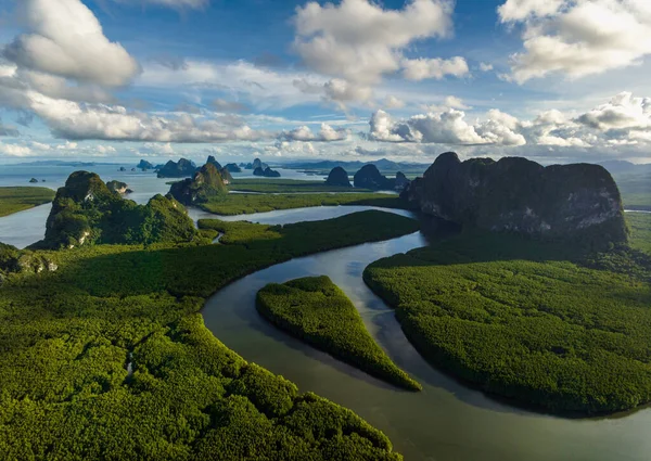 Εναέρια Άποψη Mangrove Δάσος Και Κορυφή Του Βουνού Phang Nga — Φωτογραφία Αρχείου