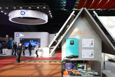 Minsk. Belarus: 12.10.2021 - Roskosmos, Minsk 'teki Enerji Fuarı sergisinde duruyor. Beyaz Rusya.