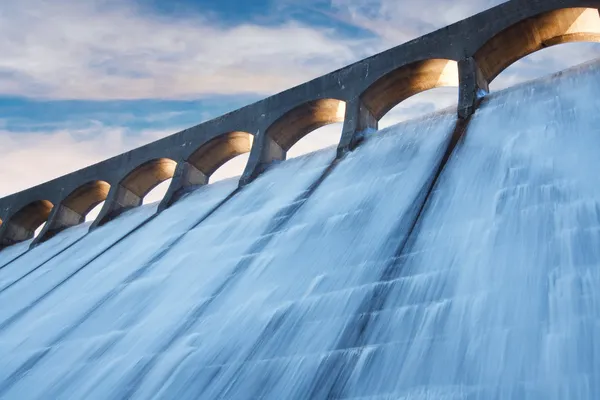 Clatteringshaws dam — Stockfoto