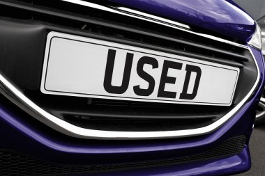 Tweedehands auto kentekenстарий автомобіль номерний знак