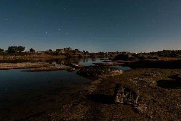 Noční Krajina Měsíčním Svitem Přírodní Oblasti Barruecos — Stock fotografie