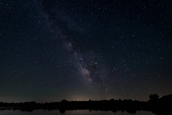 Fotografía Nocturna Con Vía Láctea Área Natural Barruecos Extremadura España — Foto de Stock