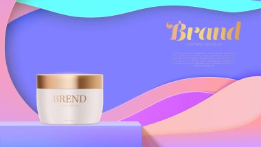 Bir kavanoz kozmetik krem reklam pankartı. Çok renkli katmanlı kağıt arkaplanı.