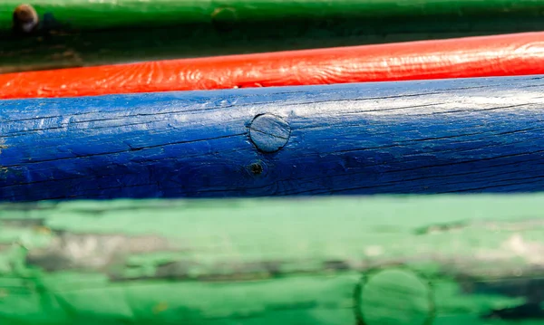 Groen Rood Blauw Houten Beschilderde Logs Abstracte Achtergrond Patroon — Stockfoto