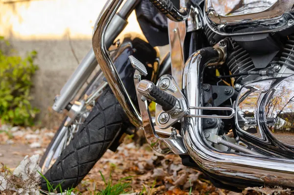 Колесо Класичного Подрібнювача Мотоцикла Осінньому Пейзажі Крупним Планом — стокове фото