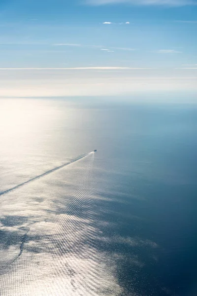 Panoramisch Uitzicht Vanaf Het Vliegtuigvenster Naar Griekenland Athene Egeïsche Zee — Stockfoto