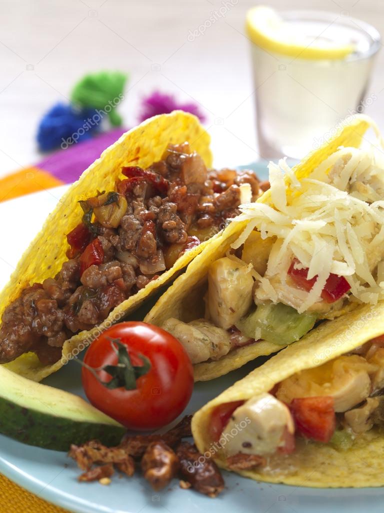 platter of tacos