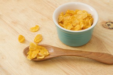 tahta kaşık Mısır gevreği