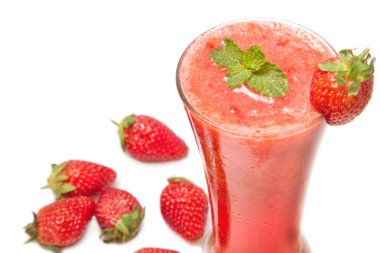 taze çilek güler yüzlü, suyu için sağlıklı