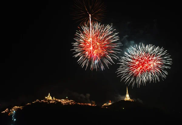 Beautiful firework at Khao Wang Mountain, Petchaburi Province ,T — Stock Photo, Image