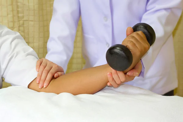 Rehabilitasyon kas eğitimi için dirsek eklemi