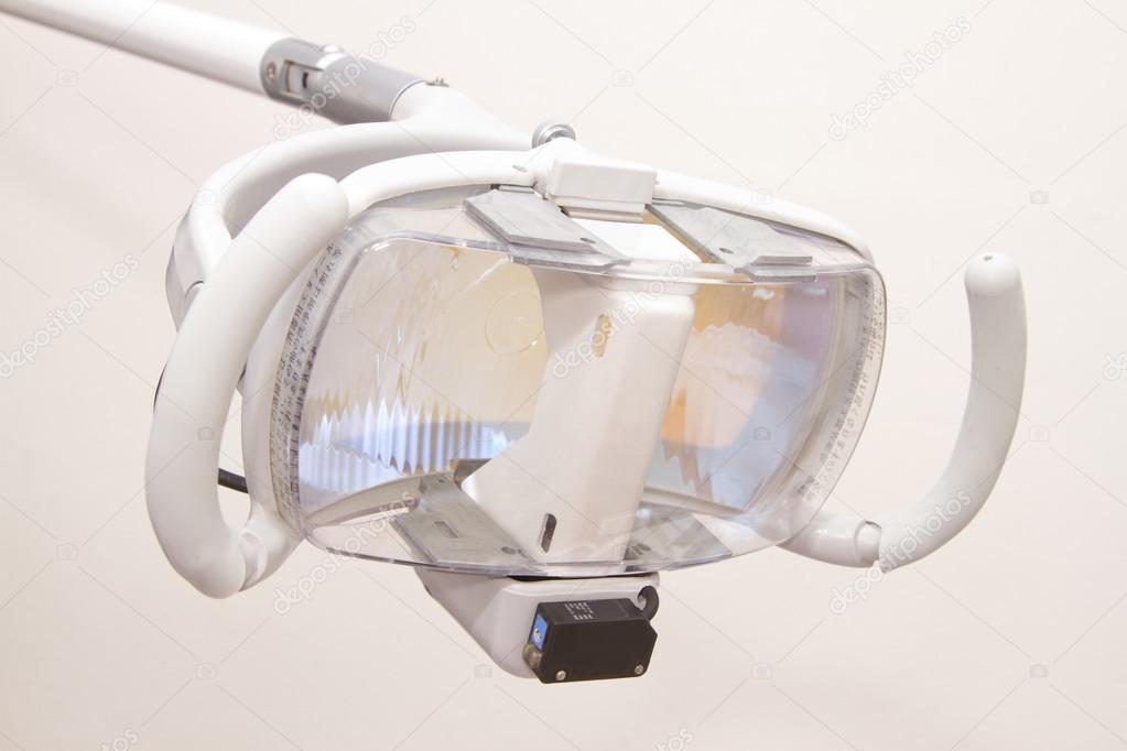 dental lamp in dental unit