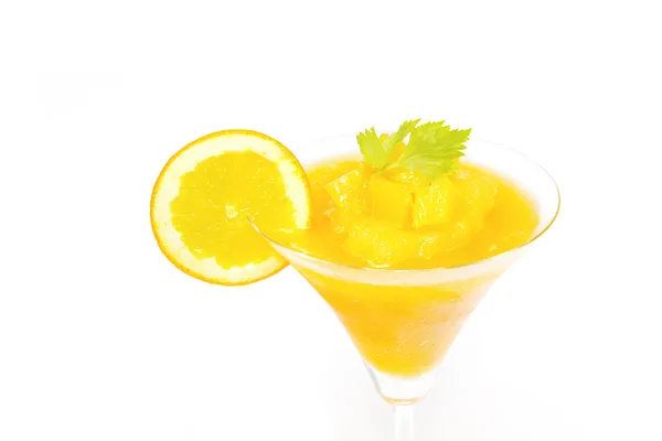 Suco de laranja e copo de cocktail de fatias de laranja — Fotografia de Stock