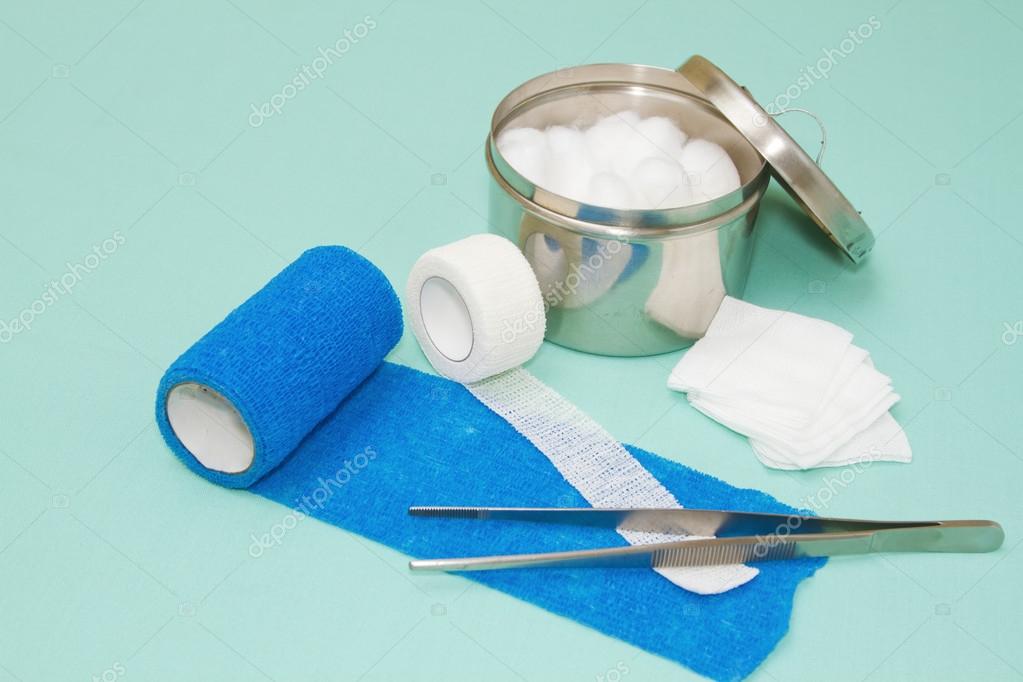 Medical dressing wound Kit Stock Photo by ©plepraisaeng 27085127