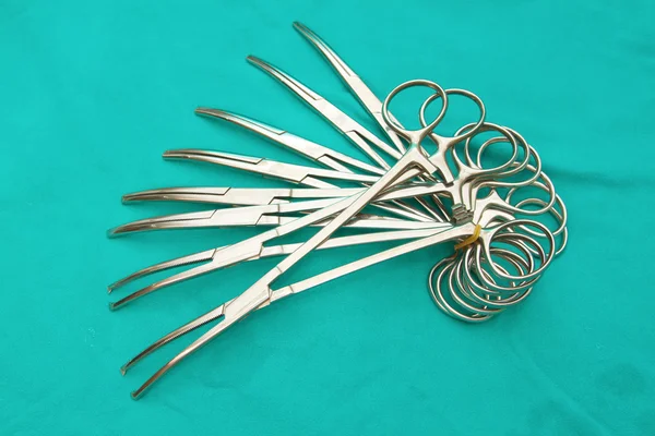 The artery forceps & clamps,surgery instrument — Stock Photo, Image