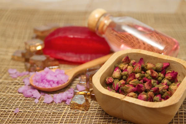 Dried rose with essential rose oils — Stock Photo, Image