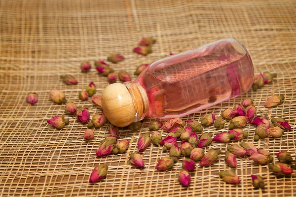 Oli essenziali di rosa — Foto Stock