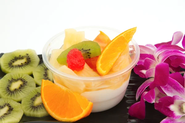 Pudding fruitsalade, fusion dessert — Stockfoto